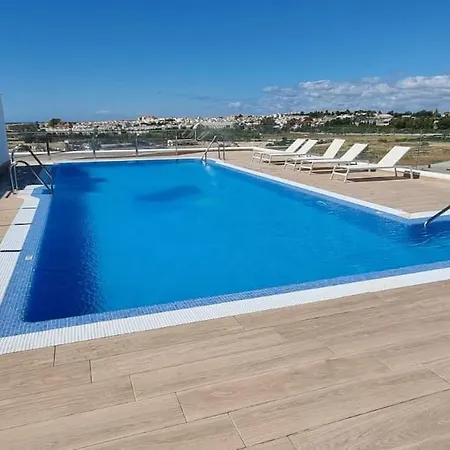 Brand New In La Camapana - With Roof Top Pool And Gym Marbella