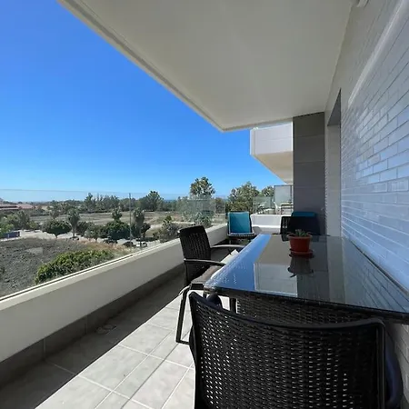 Brand New In La Camapana - With Roof Top Pool And Gym *