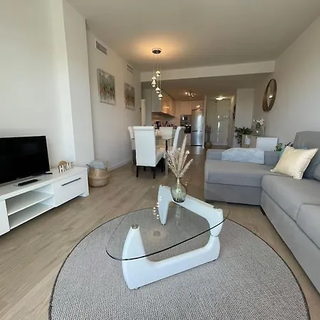 Apartment Brand New In La Camapana - With Roof Top Pool And Gym Marbella