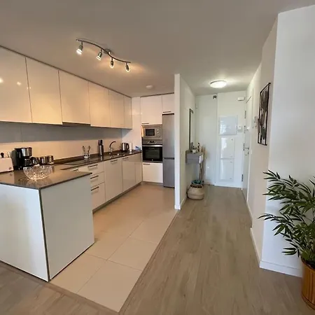 Apartment Brand New In La Camapana - With Roof Top Pool And Gym