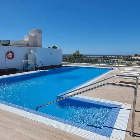 Brand New In La Camapana - With Roof Top Pool And Gym *