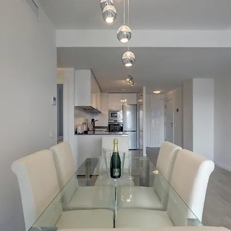 Brand New In La Camapana - With Roof Top Pool And Gym *
